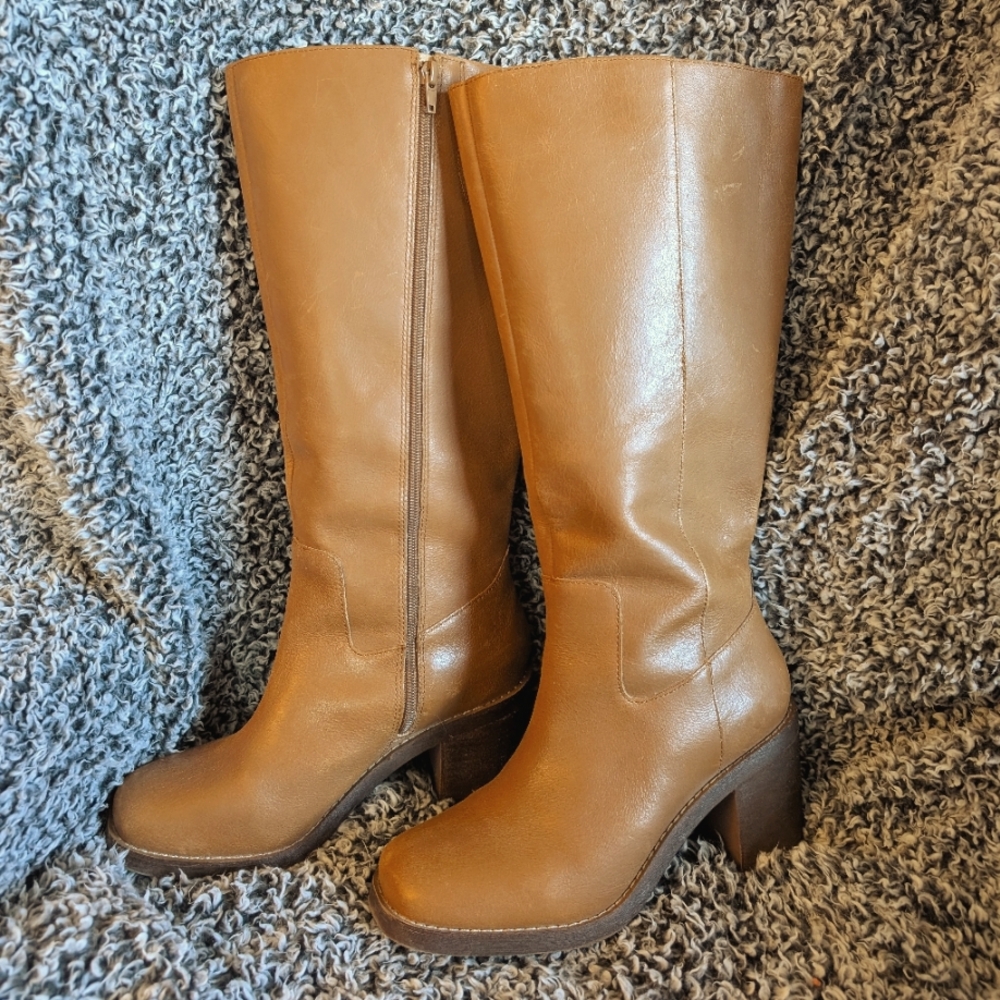 Crown Vintage Women's 'Haty' Tan Knee-High Boots